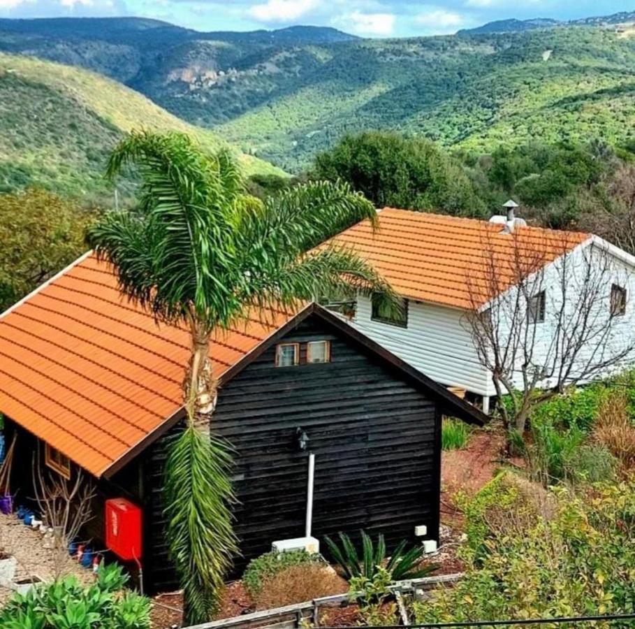 Villa Tal Nof Cabins à Manot Extérieur photo