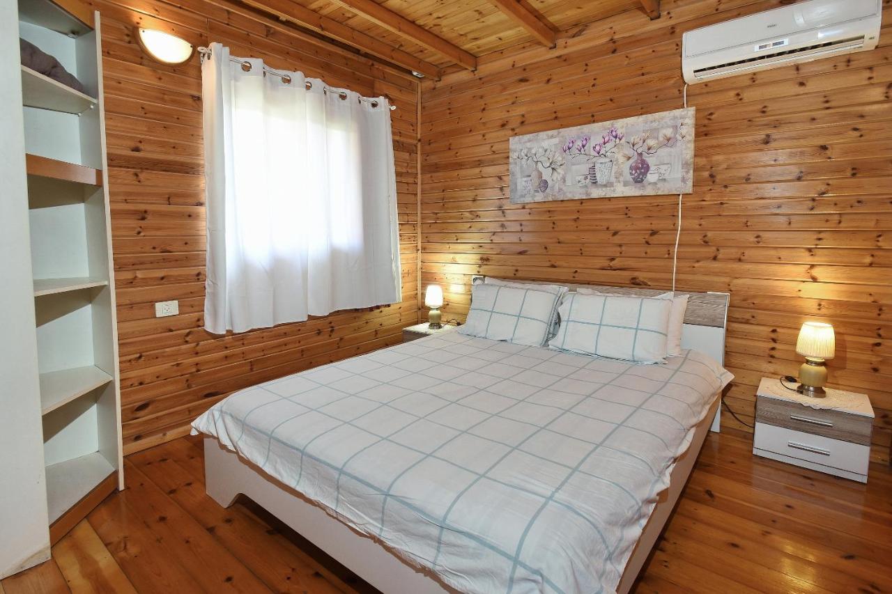 Villa Tal Nof Cabins à Manot Extérieur photo