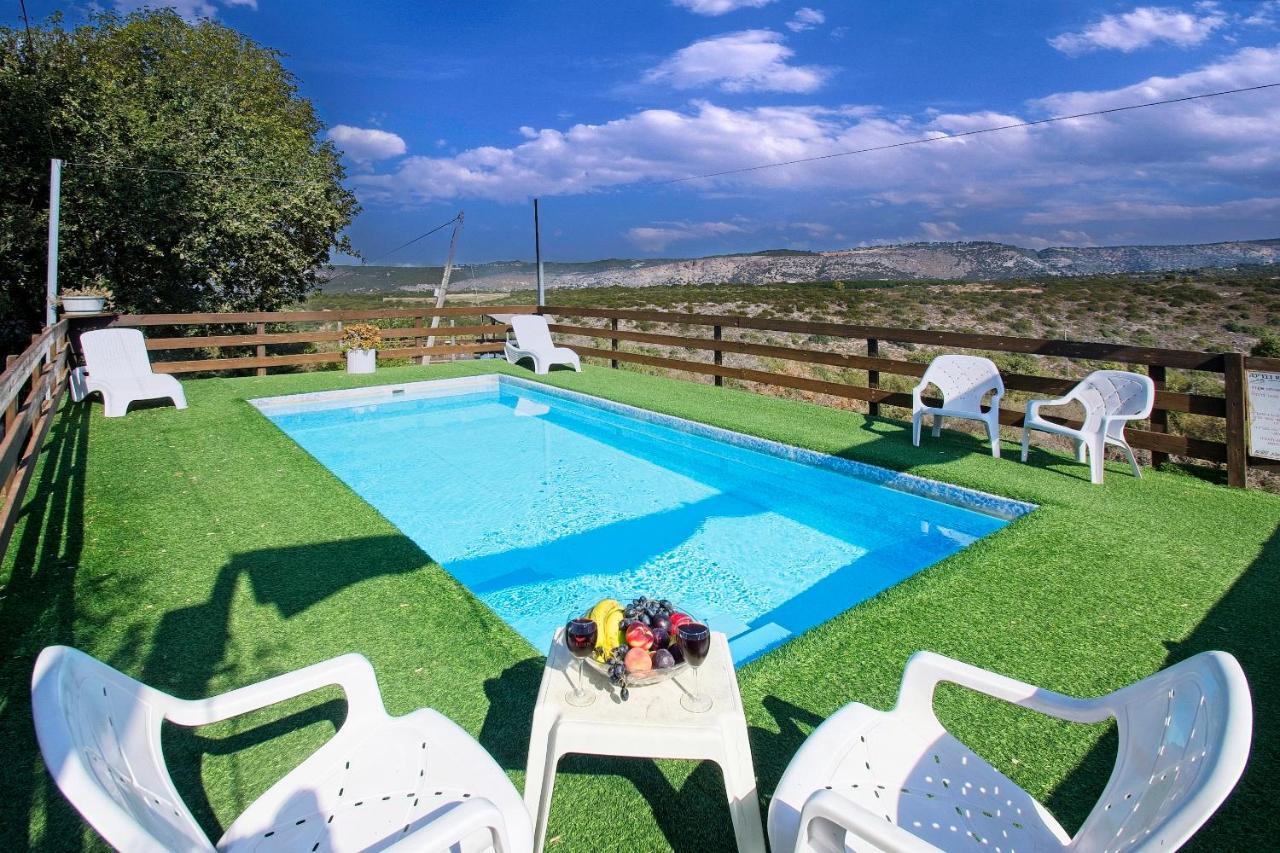 Villa Tal Nof Cabins à Manot Extérieur photo