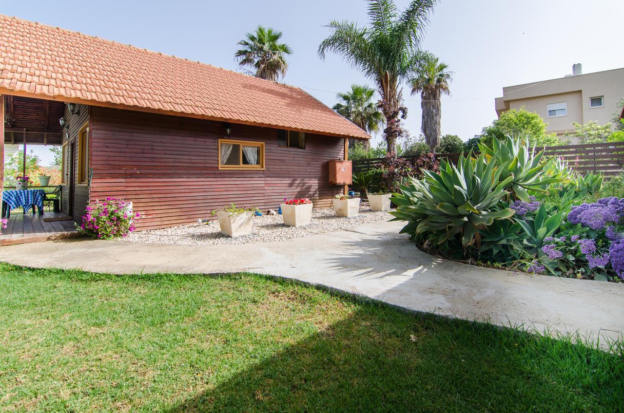 Villa Tal Nof Cabins à Manot Extérieur photo
